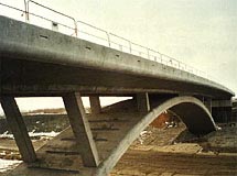 Tvarové bednění mostních konstrukcí